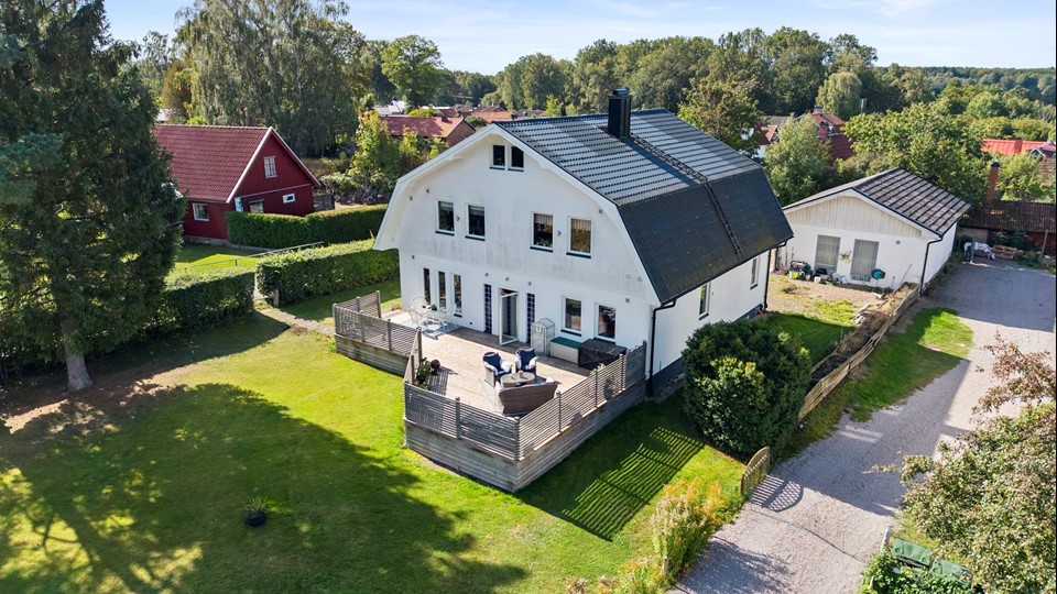 Skogsvägen 2 Hanaskog