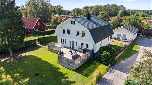 Skogsvägen 2 Hanaskog